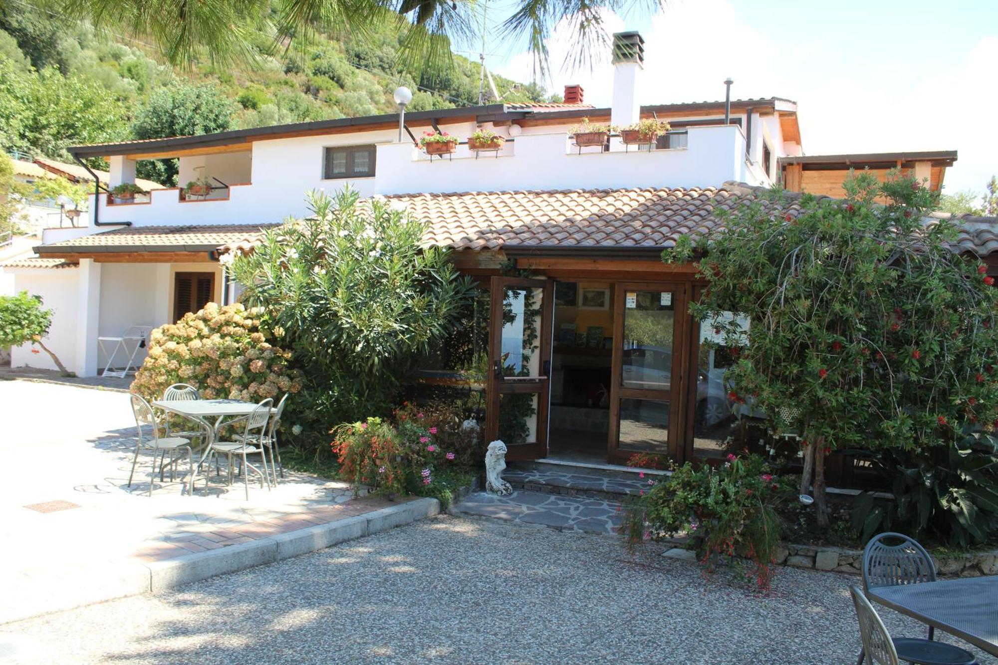 Villa Incanto B&B Каприоли Экстерьер фото